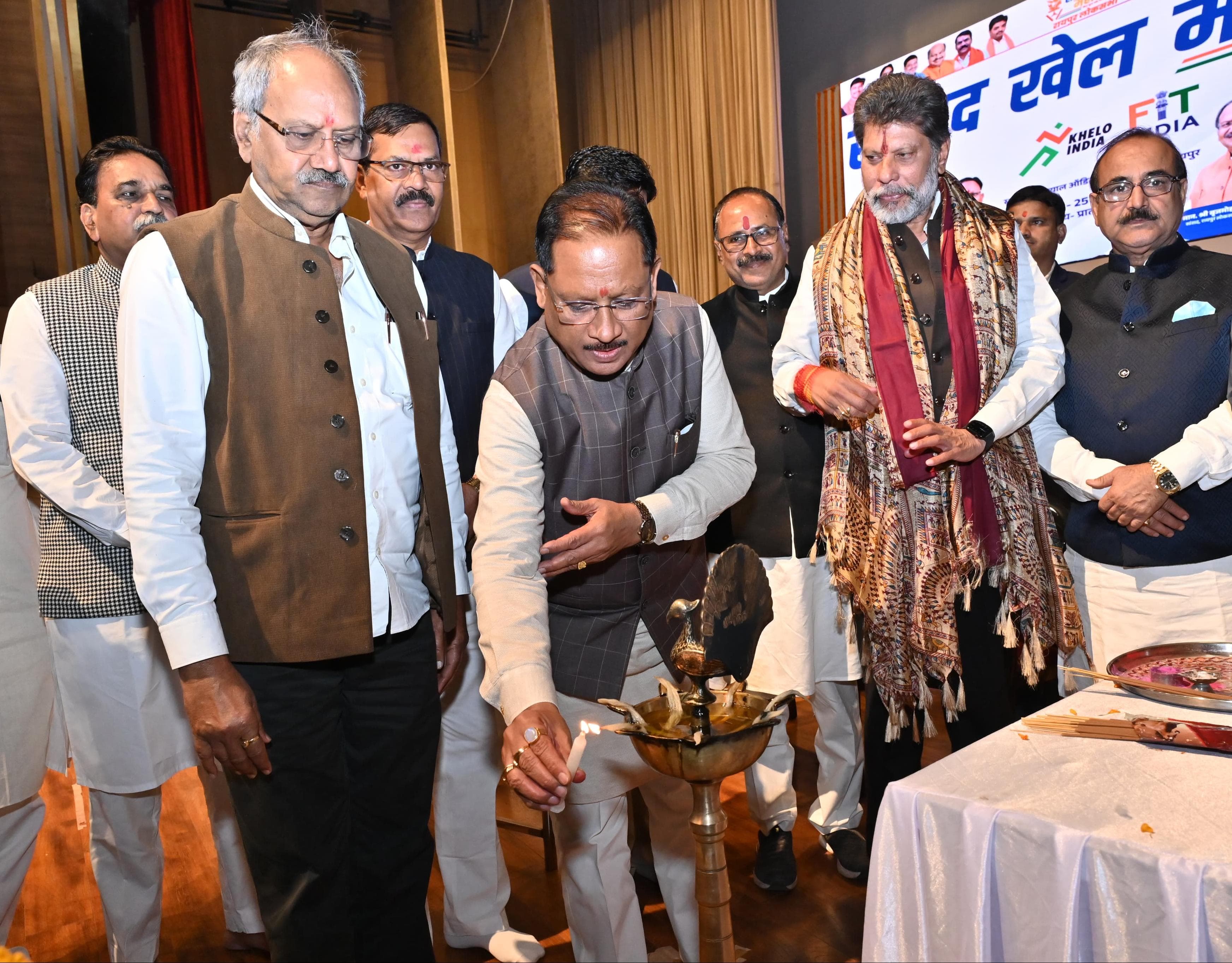 सांसद खेल महोत्सव&ndash; &lsquo;फिट युवा, विकसित भारत&rsquo; का भव्य समापन : मुख्यमंत्री विष्णु देव साय ने खिलाड़ियों का बढ़ाया उत्साह