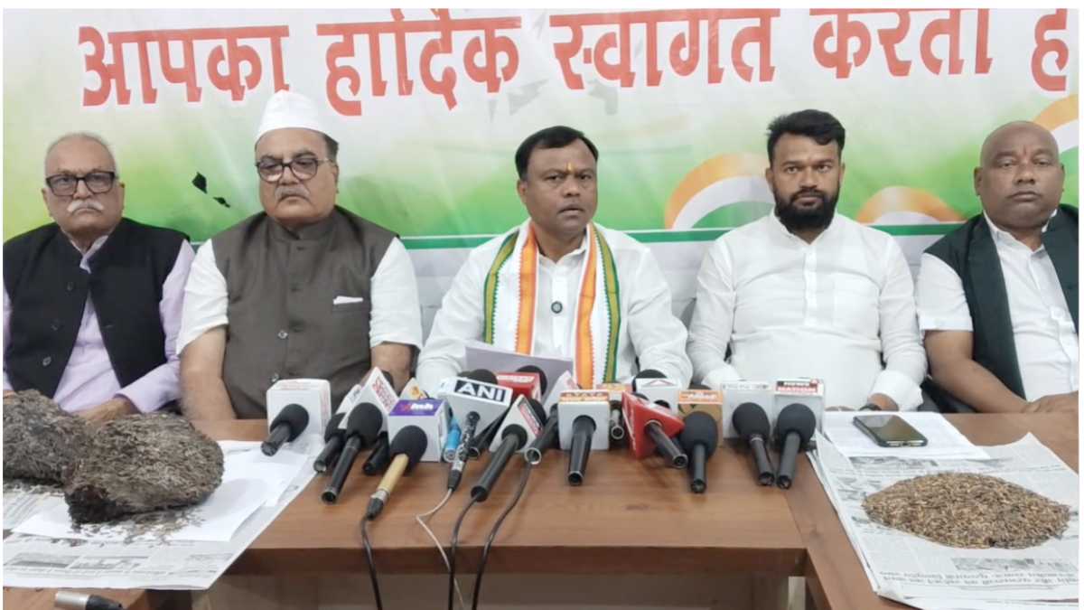 धान खरीदी में बड़ी गड़बड़ी का आरोप: जगदलपुर में दीपक बैज ने उठाए सवाल, भौतिक सत्यापन और CBI-ED जांच की मांग