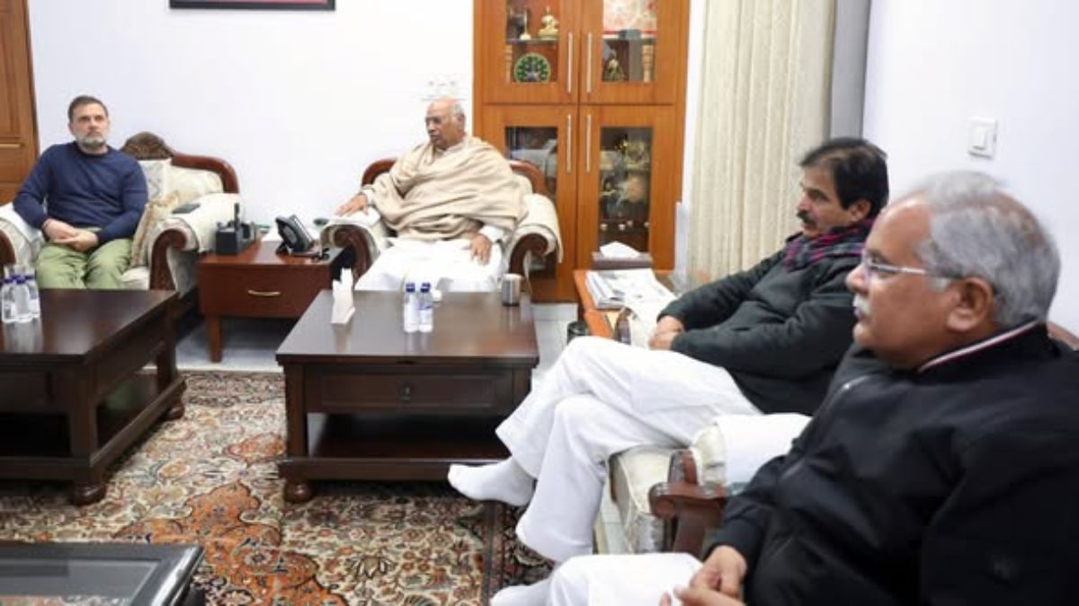 असम विधानसभा चुनाव को लेकर कांग्रेस का मंथन, खरगे&ndash;राहुल की मौजूदगी में रणनीति तय