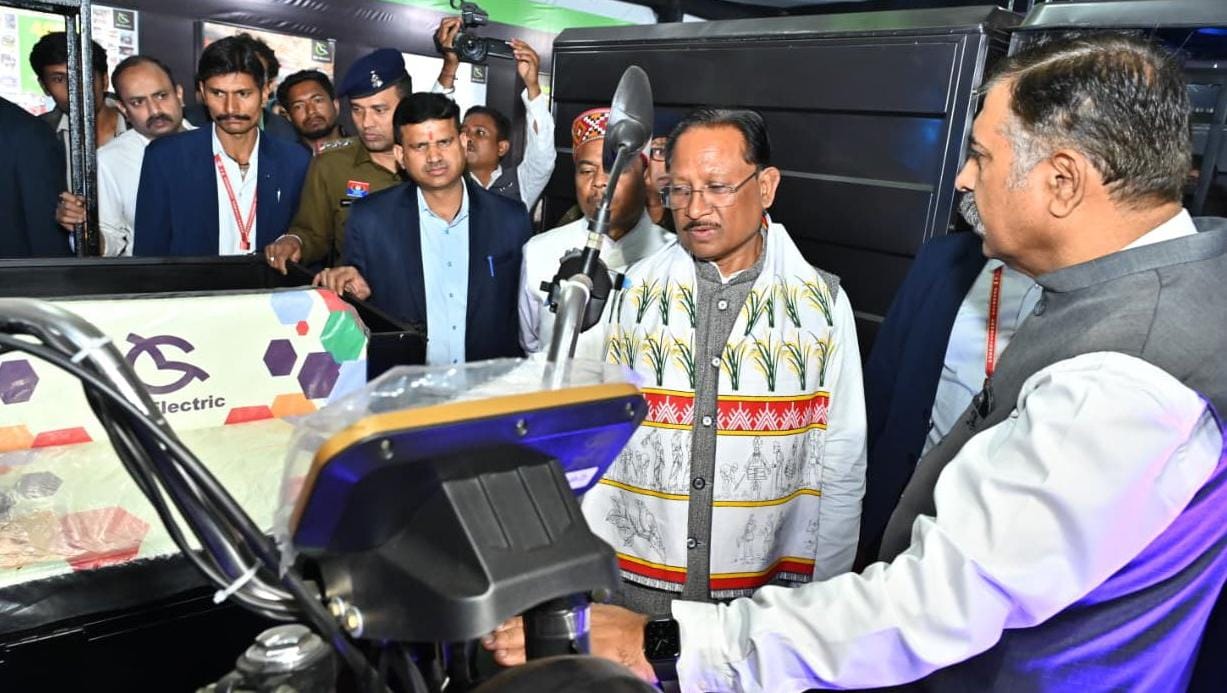 मुख्यमंत्री विष्णु देव साय राडा ऑटो एक्सपो-2026 के शुभारंभ कार्यक्रम में हुए शामिल