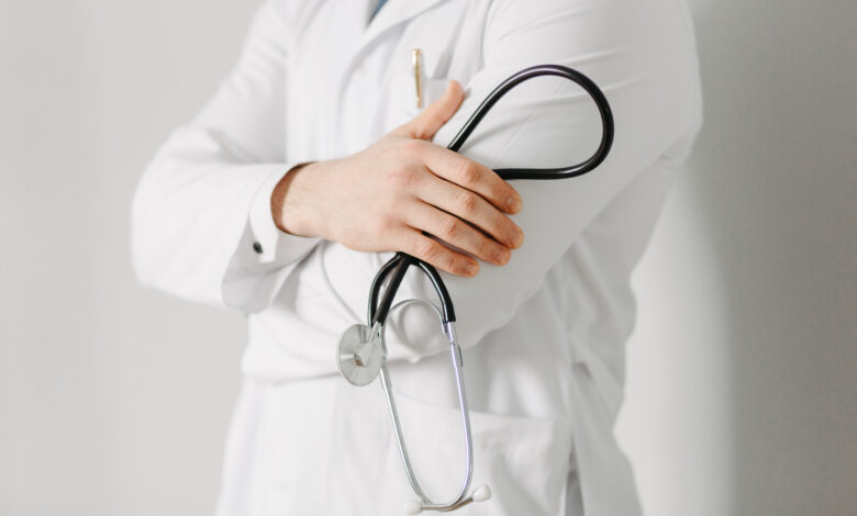 मेडिकल PG प्रवेश पर हाईकोर्ट का बड़ा फैसला: डोमिसाइल आरक्षण रद्द, 50% संस्थागत और 50% ओपन मेरिट सीटें तय