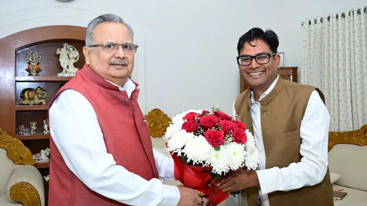 बजट सत्र से पहले वित्त मंत्री ओपी चौधरी ने विधानसभा अध्यक्ष रमन सिंह से की मुलाकात, सत्र के साथ आर्थिक और जनहित से जुड़े मुद्दों पर हुई चर्चा&hellip;