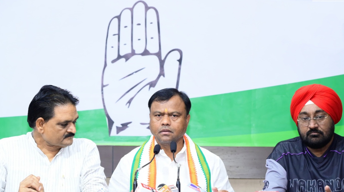 ​"किसानों से माफी मांगे सरकार": दीपक बैज ने धान खरीदी में कटौती और केंद्रीय बजट में छत्तीसगढ़ की उपेक्षा पर घेरा