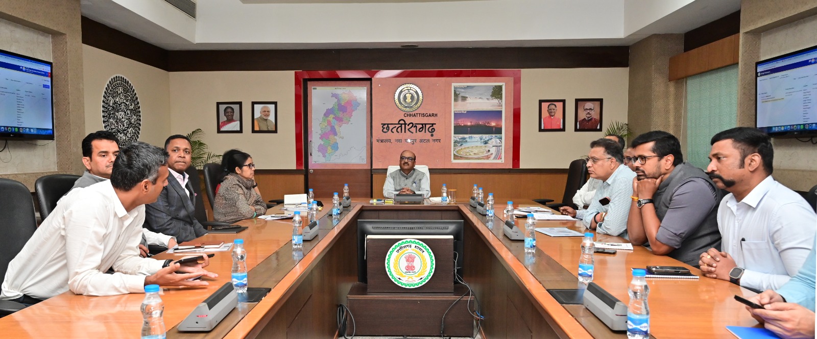 नवा अंजोर विजन@2047 मॉनिटरिंग पोर्टल की समीक्षा: मुख्य सचिव ने दिए समयबद्ध प्रगति के निर्देश