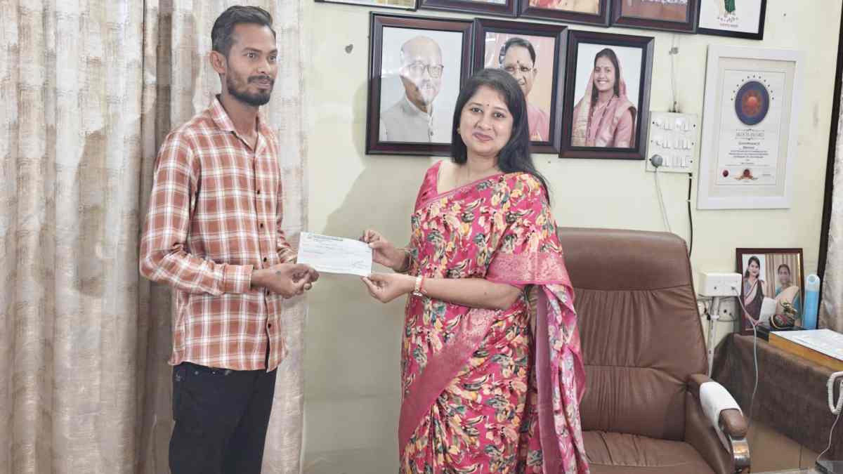 RTE के तहत 10 माह बाद बच्चे को मिला न्याय : आयोग की सख्ती से स्कूल ने लौटाई पूरी फीस, डाॅ. वर्णिका ने कहा &ndash; बच्चों के हक से खिलवाड़ बर्दाश्त नहीं