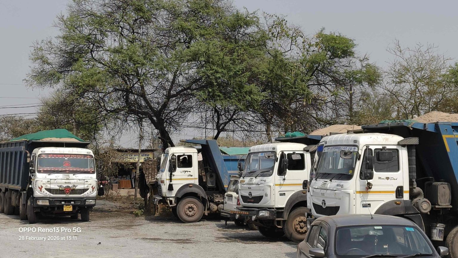 अवैध रेत परिवहन पर बड़ी कार्रवाई: जांजगीर में 14 हाईवा जब्त, चालक-मालिकों पर केस दर्ज