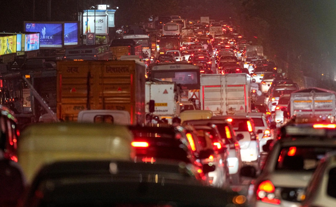 राजधानी वासियों को ट्रैफिक जाम से राहत देने पुलिस का नया प्लान, इन मार्गों पर मालवाहक वाहनों पर रहेगा प्रतिबंध