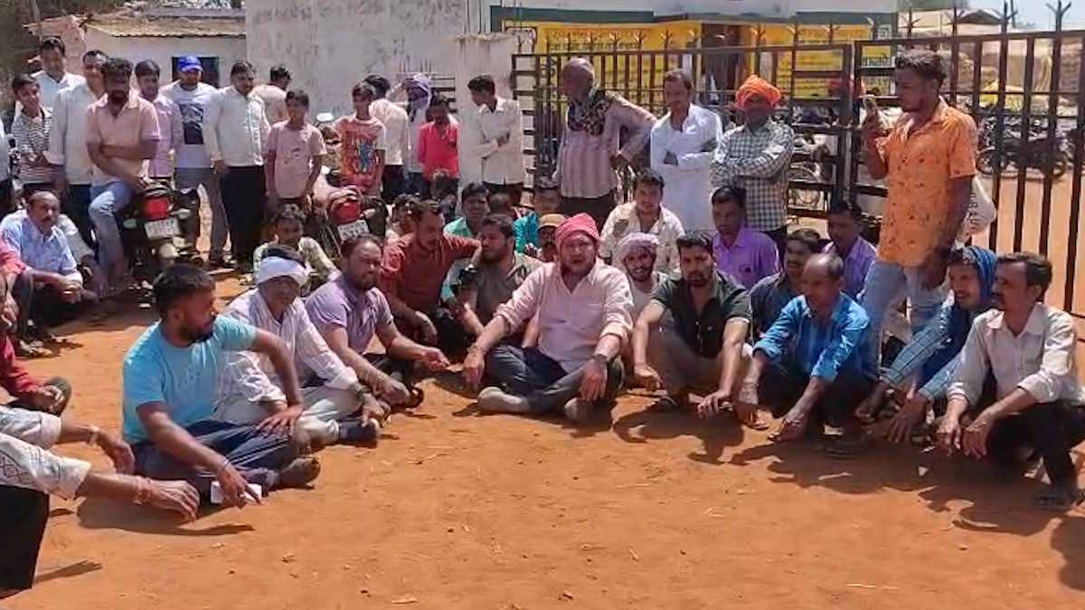 किसानों के विरोध के बाद कार्रवाई, भलेरा समिति के चार कर्मचारी बर्खास्त