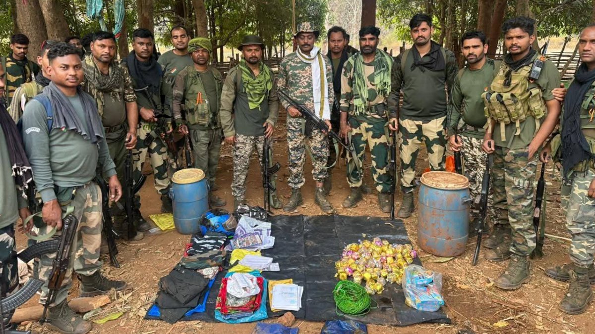 कांकेर में सुरक्षाबलों की बड़ी कार्रवाई, नक्सलियों के 4 स्मारक ध्वस्त, IED बरामद