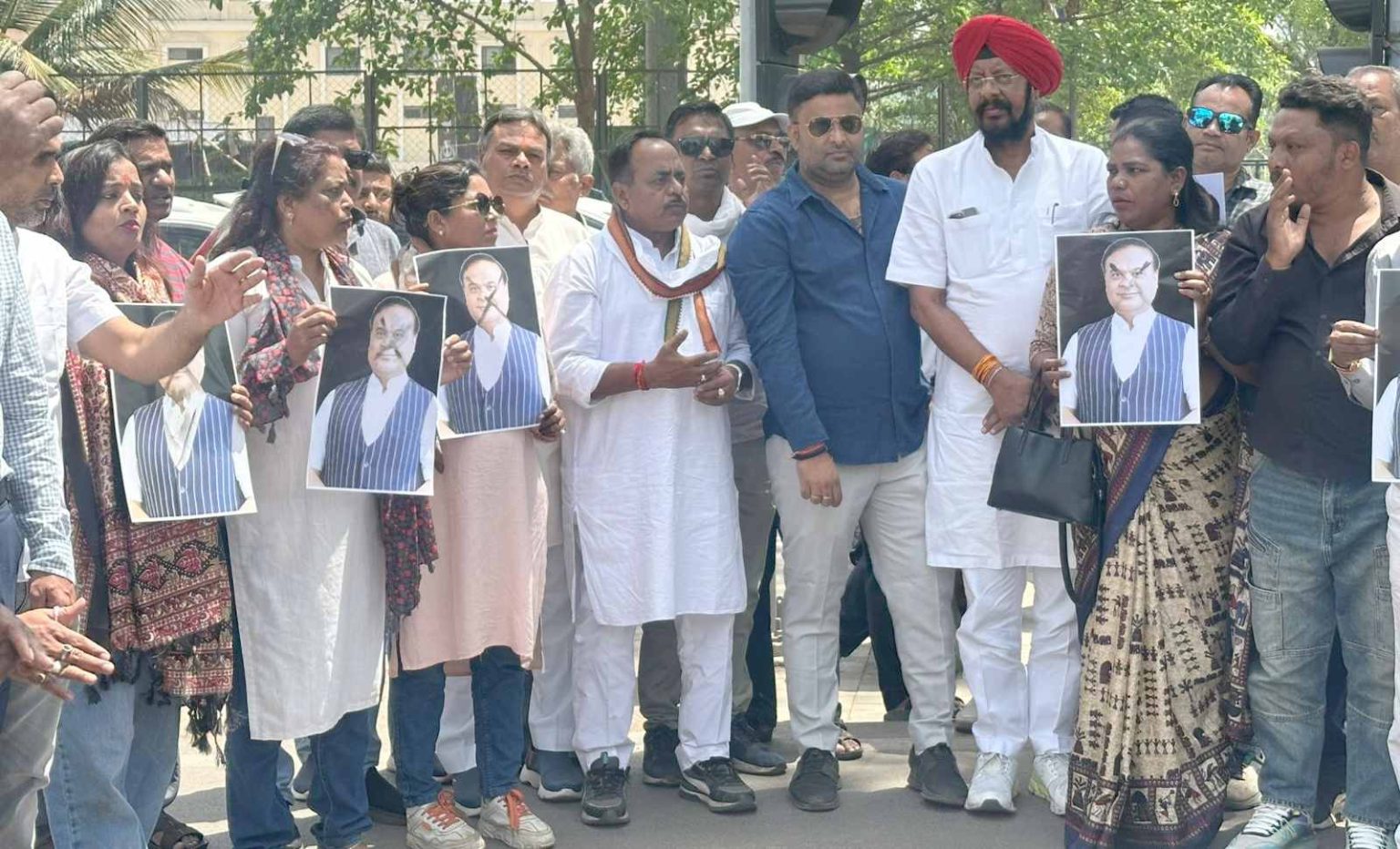 हिमंत सरमा के बयान पर कांग्रेस का विरोध, रायपुर में फूंका पुतला