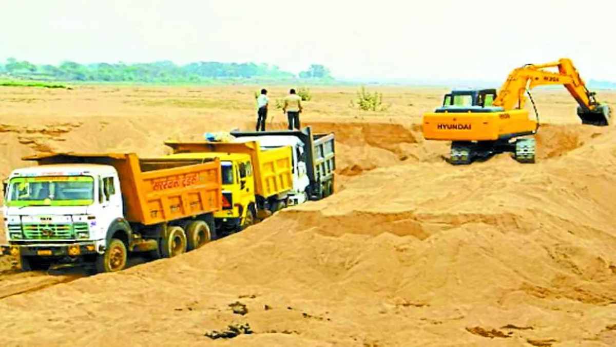 रेत माफिया का नया खेल उजागर, गांव के प्रभावशाली लोग जांच के घेरे में