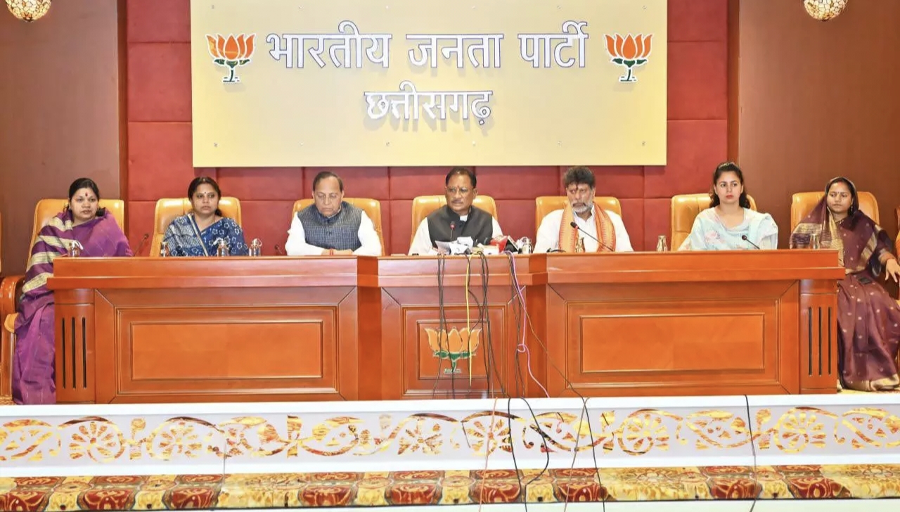 कांग्रेस ने देश की 70 करोड़ महिलाओं के साथ किया विश्वासघात : CM विष्णुदेव साय  