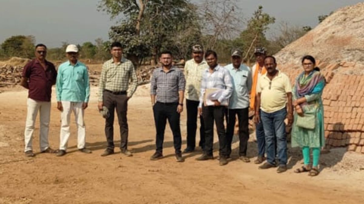 राजनांदगांव में अवैध ईंट भट्ठे पर बड़ी कार्रवाई, लाखों की सामग्री जब्त