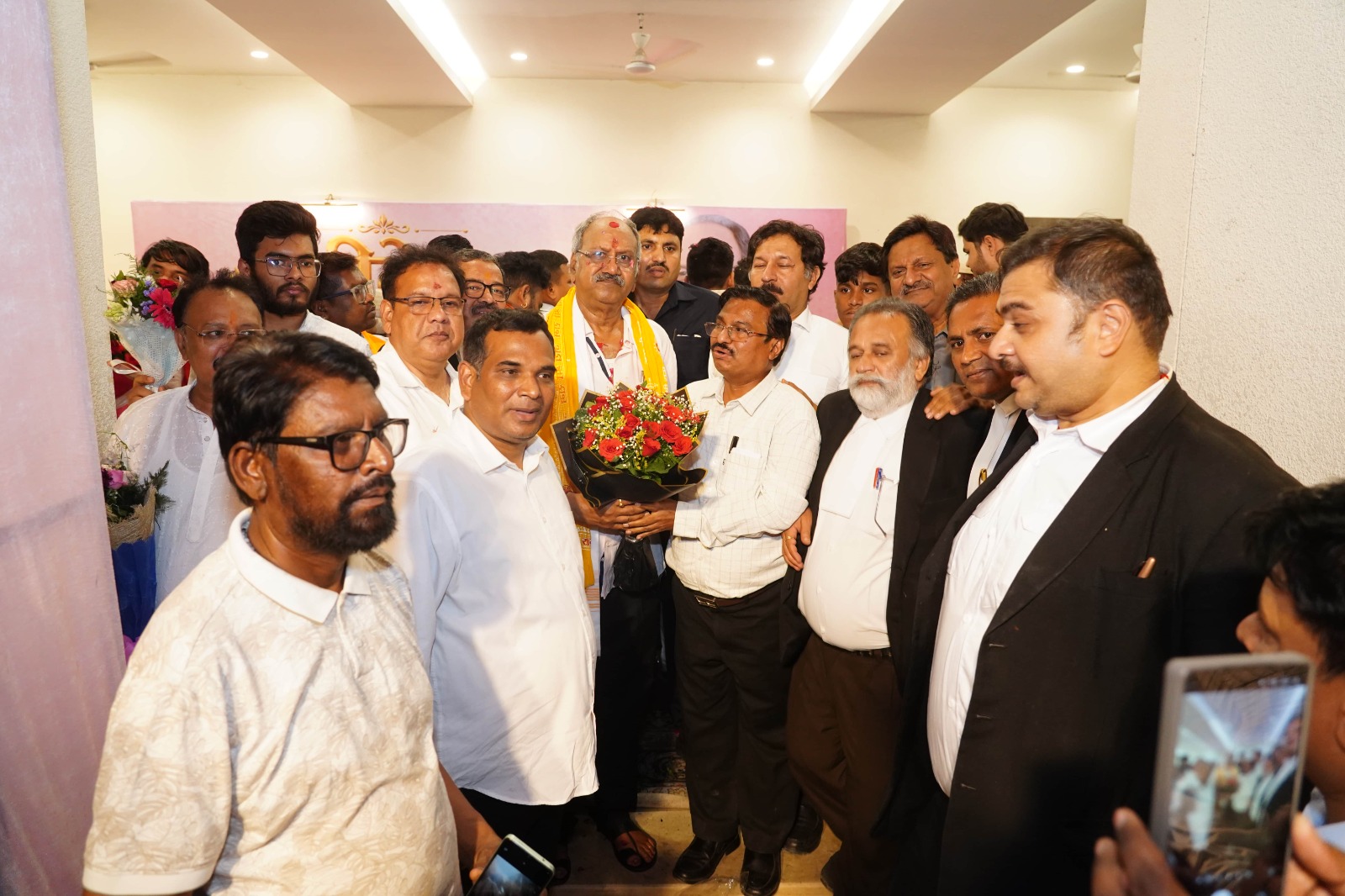 जनप्रिय नेता सांसद बृजमोहन अग्रवाल के जन्मदिन पर उमड़ा जनसैलाब; 24 घंटे चला बधाई देने वालों का सिलसिला
