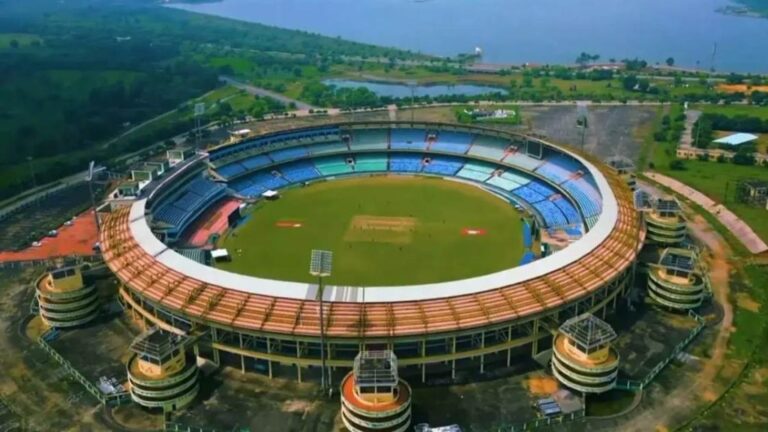 10 साल बाद रायपुर में IPL की वापसी, RCB-MI मैच के लिए हाई अलर्ट पर पुलिस