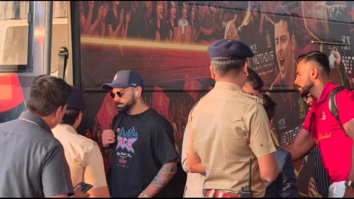रायपुर पहुंची RCB की टीम, 10 मई को MI से होगा मुकाबला