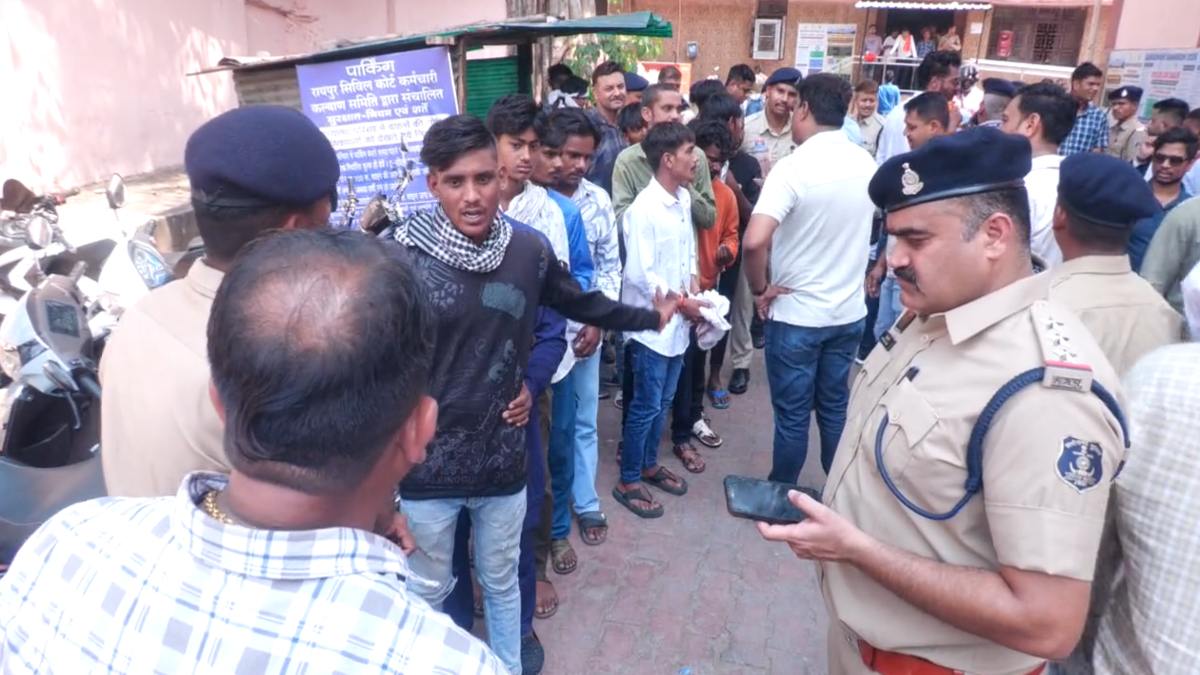 रायपुर न्यायालय परिसर में पुलिस का सर्च ऑपरेशन, बीडीएस टीम भी रही तैनात