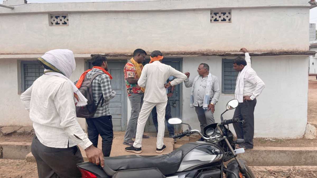 रिश्वतखोर पटवारी गिरफ्तार, किसान से 15 हजार रिश्वत लेते एसीबी ने रंगे हाथों दबोचा