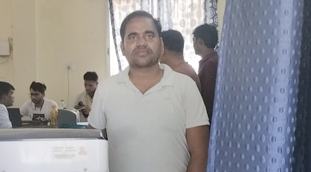 तहसीलदार कार्यालय में एसीबी की कार्रवाई, किसान से रिश्वत लेते लिपिक गिरफ्तार