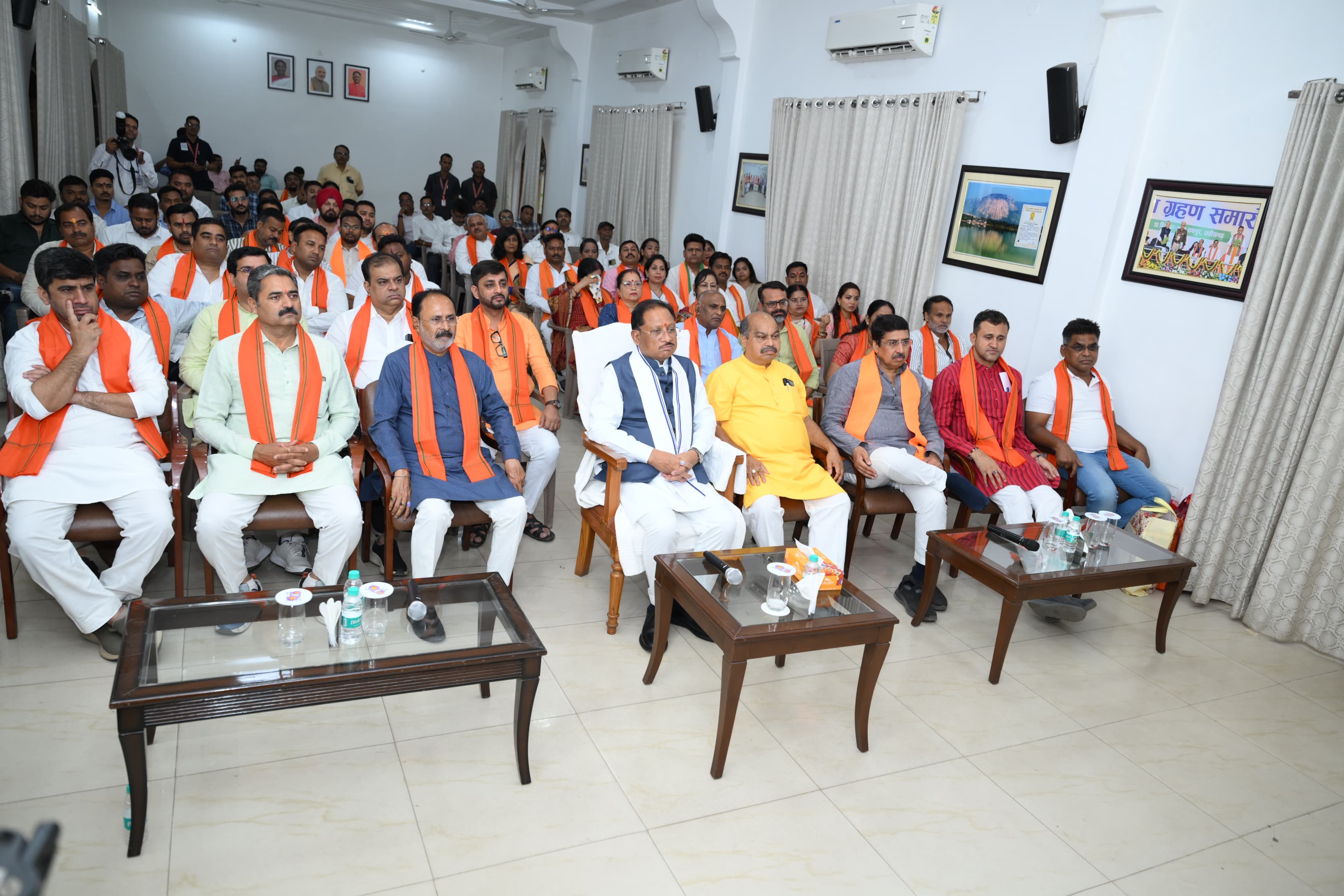मुख्यमंत्री ने जनप्रतिनिधियों और आमजनों के साथ सुनी मन की बात की 134वीं कड़ी