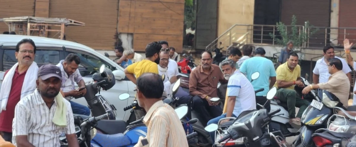 रायपुर में सफाई व्यवस्था ठप: भुगतान नहीं मिलने पर ठेकेदारों की हड़ताल, 70 वार्ड प्रभावित