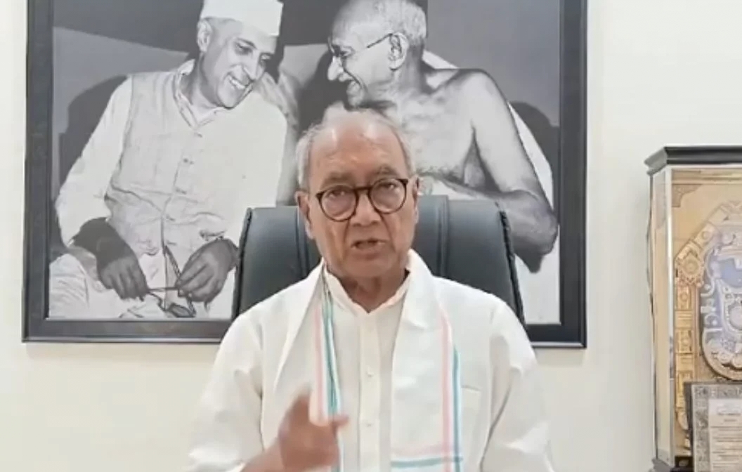 दिग्विजय के बयान पर MP में सियासी घमासान, बीजेपी का तीखा पलटवार, बताया लोकतांत्रिक परंपराओं का अपमान