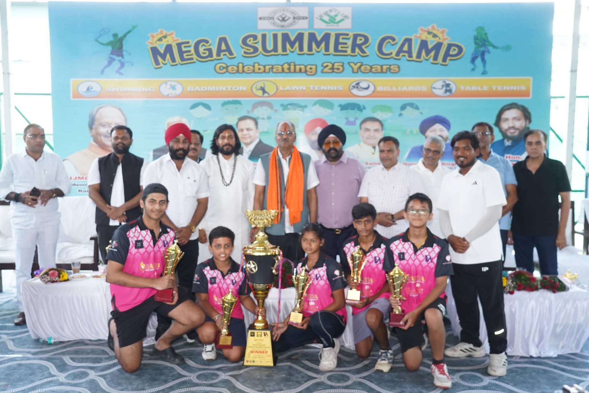 यूनियन क्लब के मेगा समर कैम्प की सिल्वर जुबली में शामिल हुए सांसद बृजमोहन अग्रवाल, प्रतिभागियों को किया सम्मानित