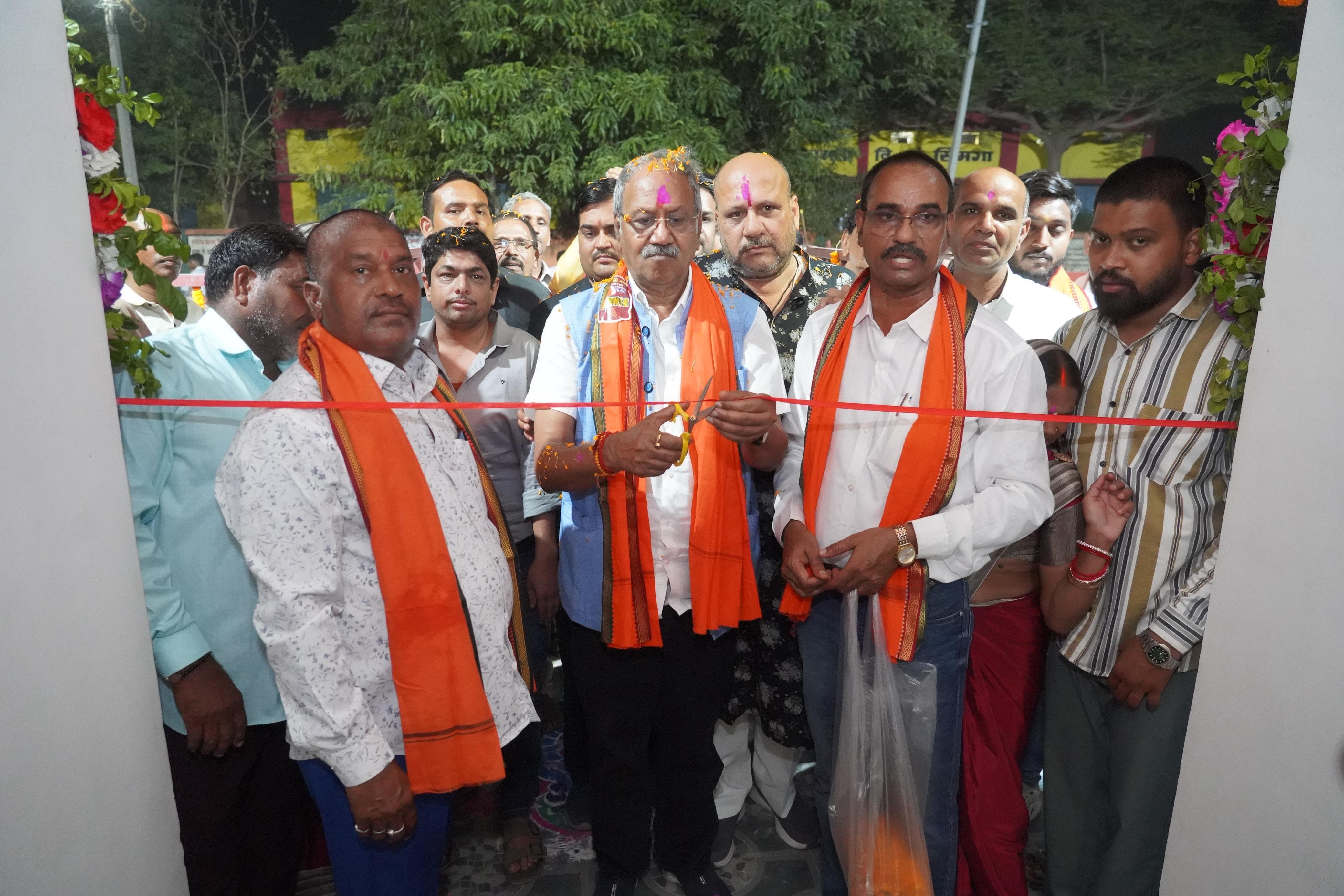 सिमगा को मिली सौगात: सांसद बृजमोहन अग्रवाल ने नवनिर्मित खाद गोदाम और महतारी सदन का किया लोकार्पण