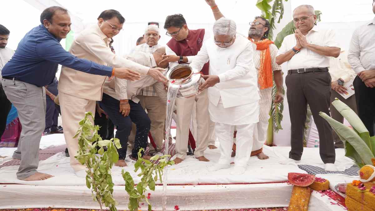 सीएम साय की सोच को साकार कर रहा टेक्सटाइल पार्क, स्थानीय रोजगार को मिलेगी नई उड़ान