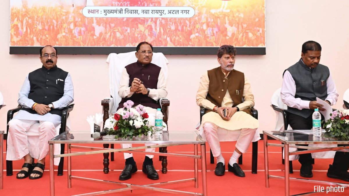 राज्यपाल से मुलाकात के बाद मुख्यमंत्री साय ने आज बुलाई विधायकों की बैठक