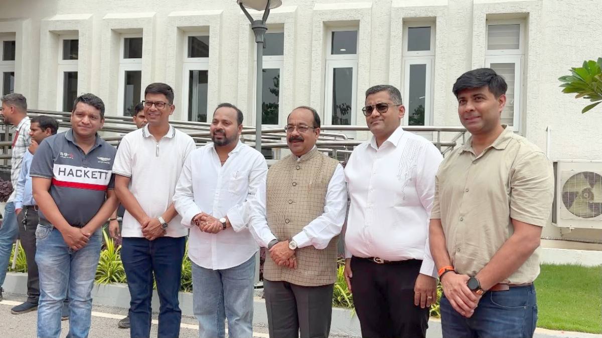 एटी पैलेस में भगवान जगन्नाथ की स्थापना : डिप्टी सीएम अरुण साव ने मनोकामना रथ को हरी झंडी दिखाकर &lsquo;जोहार जगन्नाथ&rsquo; कार्यक्रम का किया शुभारंभ