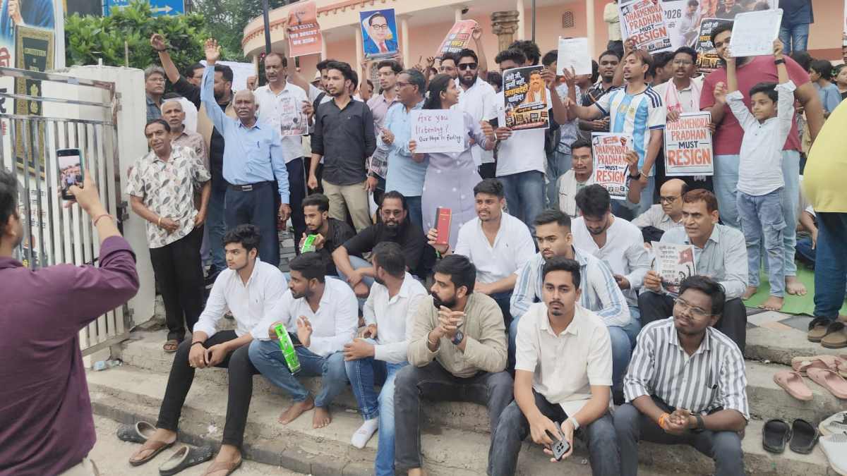 रायपुर में छात्र आंदोलन को ट्रेड यूनियनों और सांस्कृतिक संगठनों का समर्थन, राष्ट्रपति के नाम सौंपा ज्ञापन