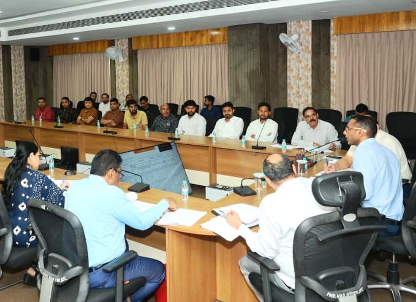 लोक निर्माण विभाग के सचिव ने जेलों में निर्माणाधीन कार्यों की प्रगति की समीक्षा की, गुणवत्ता और समय-सीमा का विशेष ध्यान रखने के दिए निर्देश