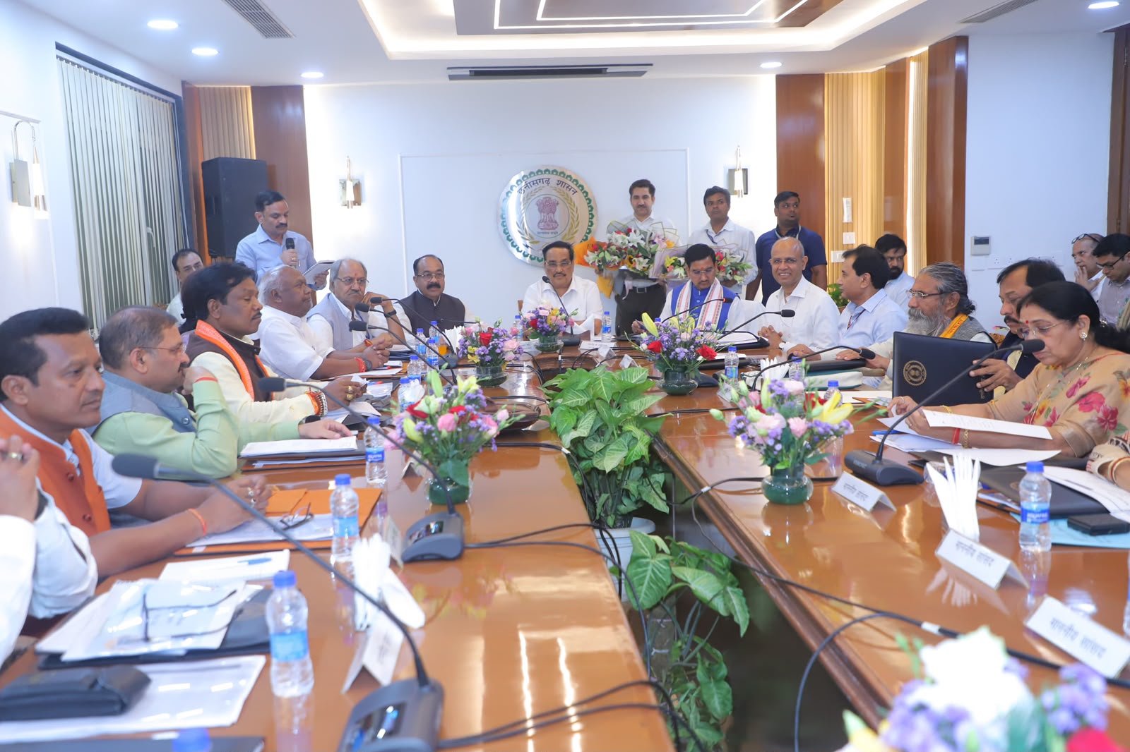 जल जीवन मिशन 2.0 की दिल्ली में समीक्षा, केंद्रीय मंत्री सीआर पाटिल ने सांसदों संग बनाई रणनीति