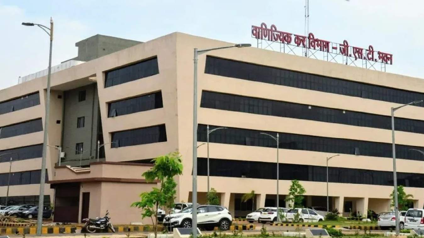 दुर्ग के चर्चित गुटखा कारोबारी की बढ़ी मुश्किलें, GST विभाग ने लगाया 317 करोड़ का जुर्माना