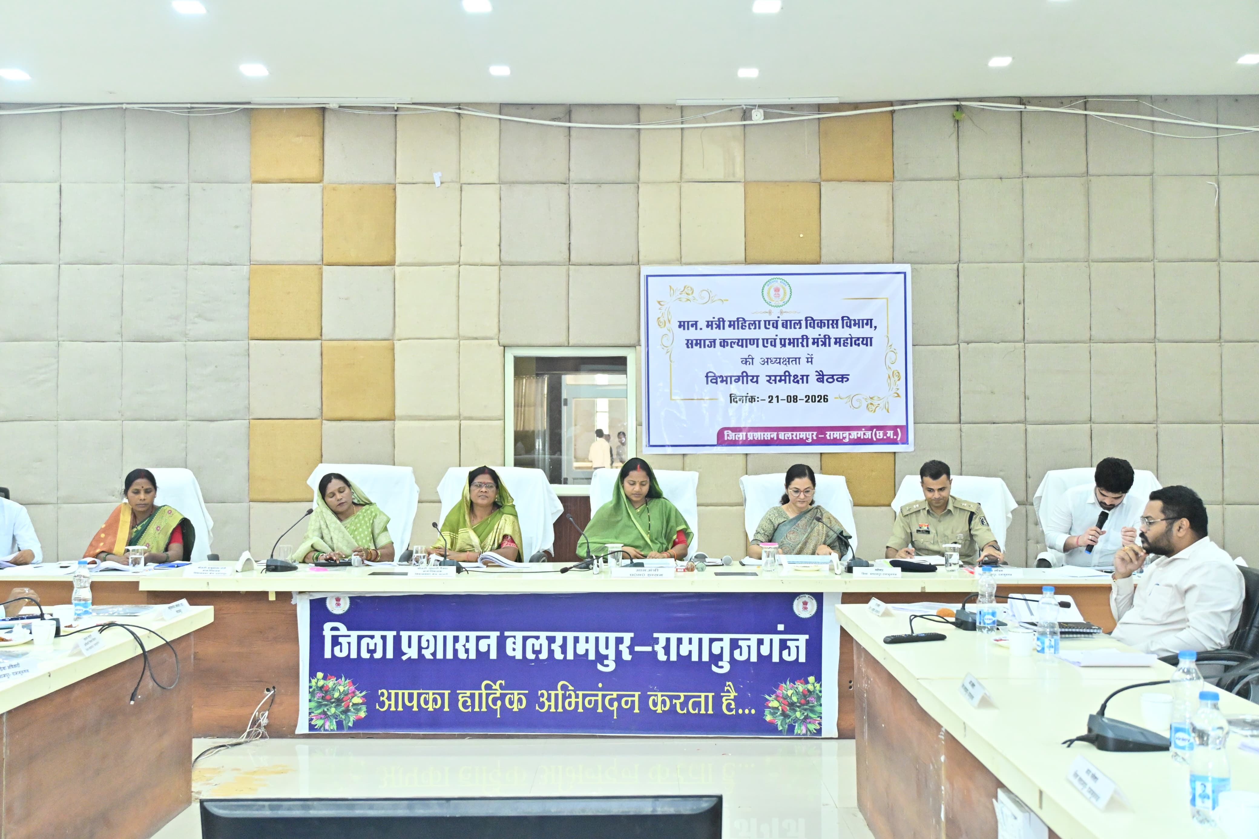विकास कार्यों में गुणवत्ता और गति सुनिश्चित करें, अधिकारी मैदानी क्षेत्रों में जाकर करें योजनाओं की निगरानी : मंत्री लक्ष्मी राजवाड़े