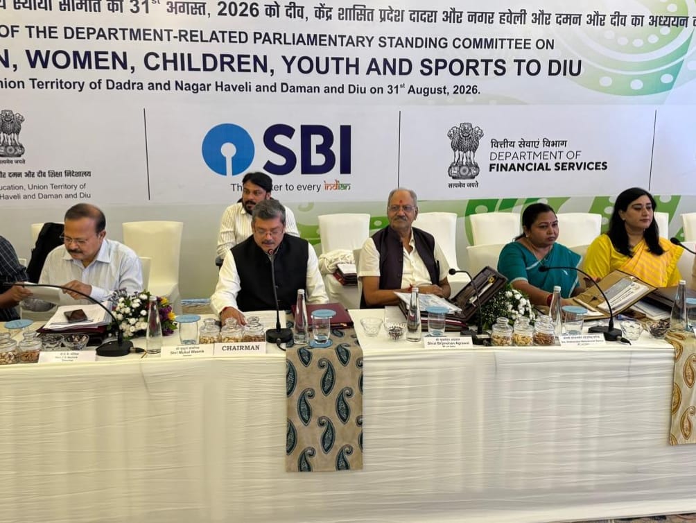 गुणवत्तापूर्ण शिक्षा और खेल संस्कृति ही विकसित भारत की मजबूत नींव: सांसद बृजमोहन अग्रवाल