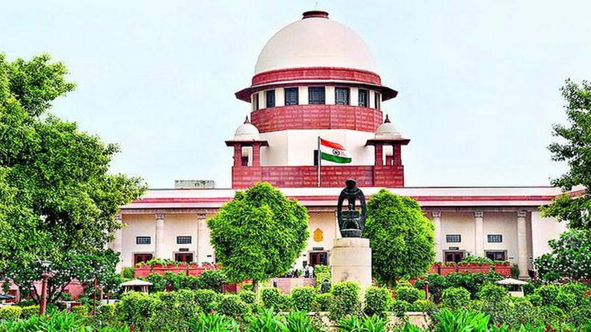 CGPSC घोटाला मामले में सुप्रीम कोर्ट का बड़ा फैसला, आरती वासनिक और ललित गनवीर को जमानत