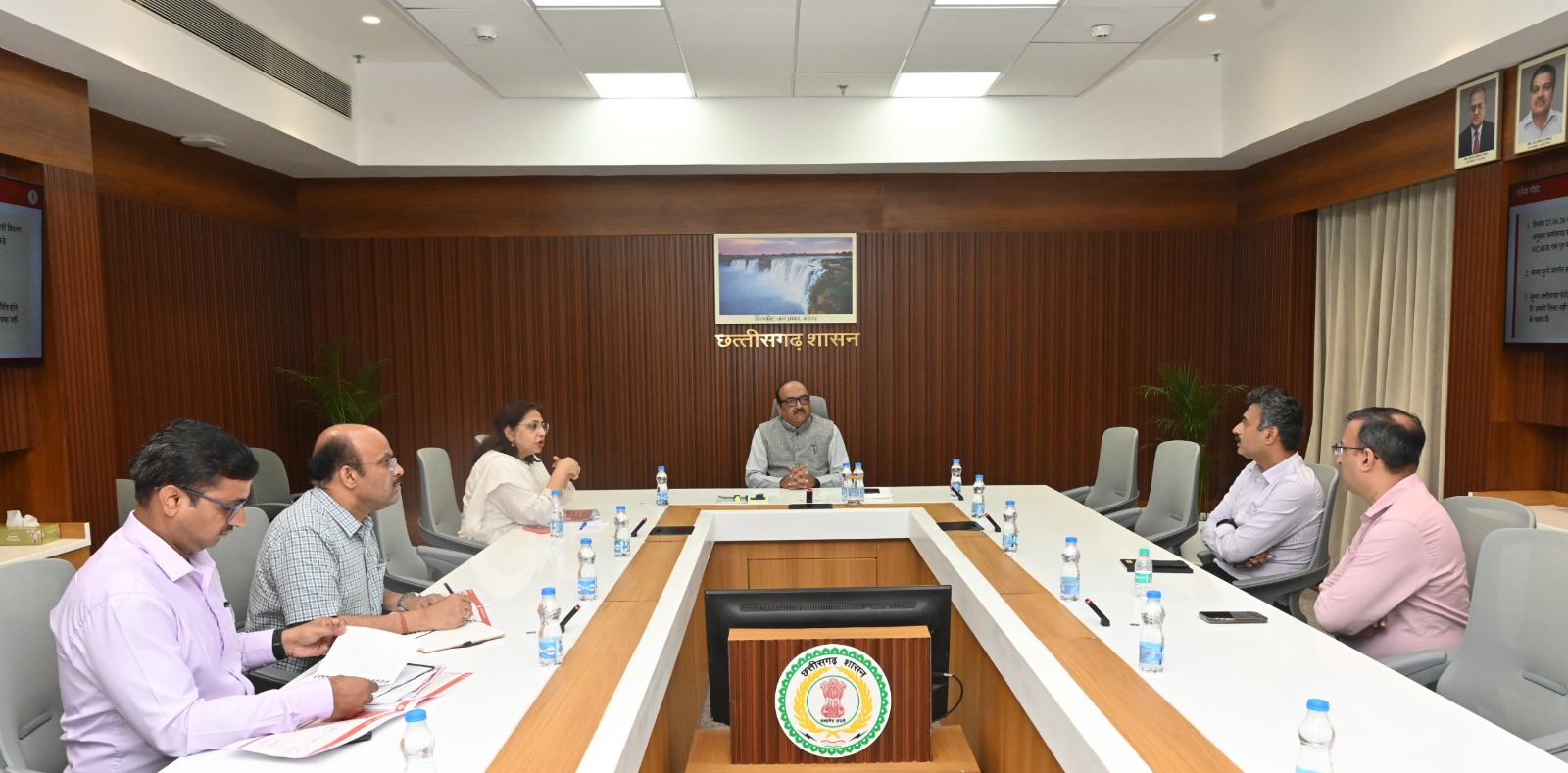 सुघ्घर छत्तीसगढ़ डैशबोर्ड पर होगी योजनाओं की जिलेवार निगरानी, मुख्य सचिव ने दिए पारदर्शिता के निर्देश