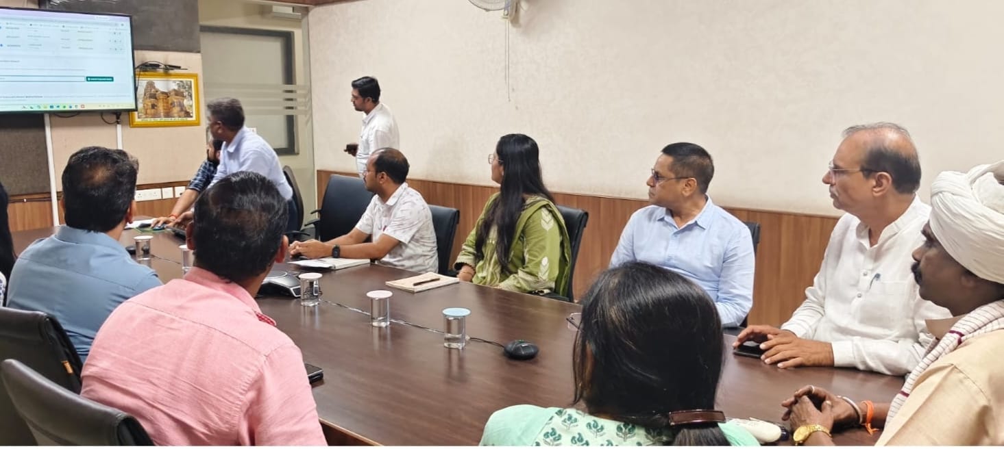 छत्तीसगढ़ में तेंदूपत्ता संग्राहक परिवारों को बड़ी राहत, राजमोहिनी देवी योजना के तहत 169 परिवारों को 2.42 करोड़ रुपये जारी
