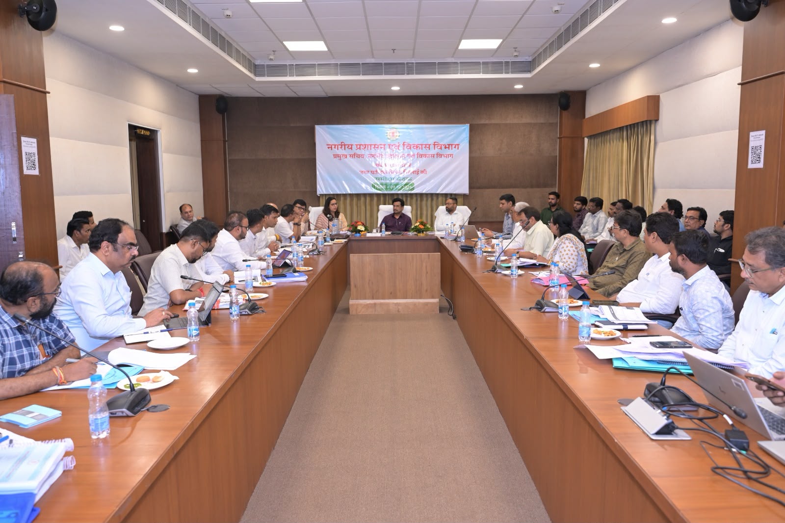नगरीय प्रशासन विभाग के प्रमुख सचिव ने भिलाई नगर निगम के कार्यों की समीक्षा की