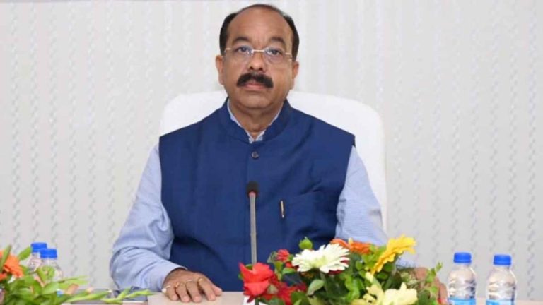 नई सड़कों और पुलों से विभिन्न क्षेत्रों के बीच बारहमासी संपर्क होगा मजबूत : उप मुख्यमंत्री अरुण साव