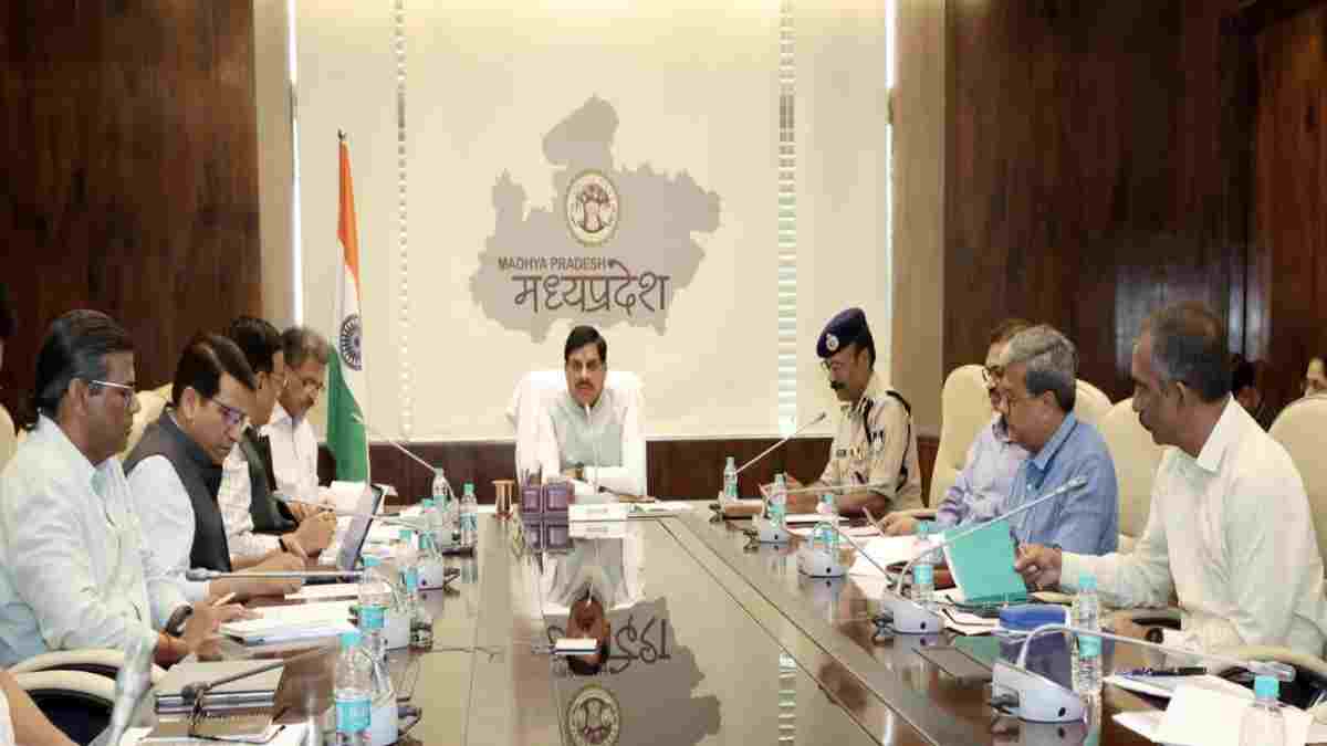 CM डॉ. मोहन का सख्त कदम: कार्बाइड गन और लैंप के इस्तेमाल पर अंकुश लगाने के निर्देश, कहा-