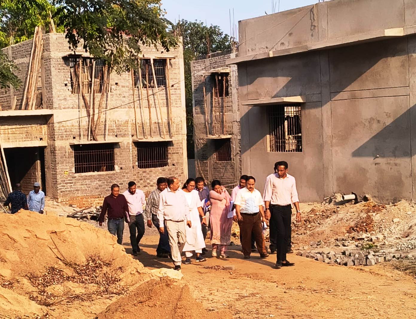 PWD सचिव मुकेश कुमार बंसल ने परखी निर्माण कार्यों की गुणवत्ता, अधिकारियों को दिए निर्देश