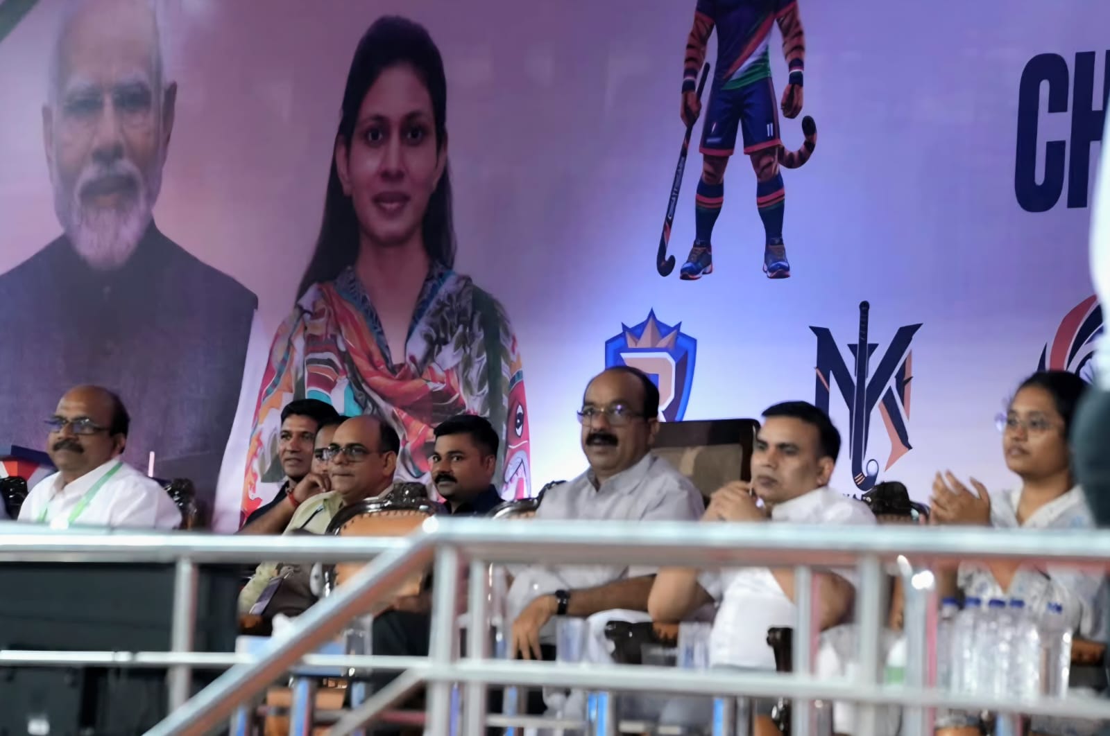 डिप्टी सीएम अरुण साव ने बढ़ाया खिलाड़ियों का उत्साह, हॉकी लीग में चक्रधर चैंपियंस की दमदार जीत