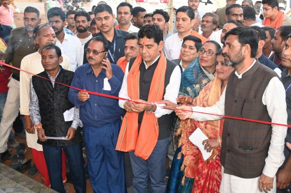 राजस्व मंत्री ने सुहेला में तहसील कार्यालय का भूमिपूजन एवं विभिन्न निर्माण कार्यों का लोकार्पण किया