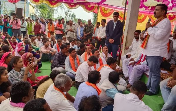 महतारी वंदन योजना पर छत्तीसगढ़ सरकार शीघ्र फैसला करेगी और मोदी की गारंटी में शामिल सभी संकल्प को पूरा किया जाएगा-उपमुख्यमंत्री विजय शर्मा