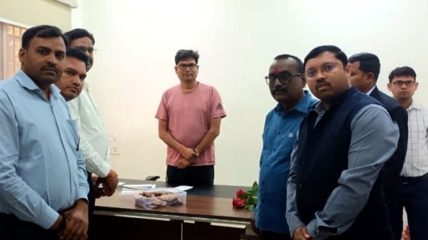 पटवारी संघ ने वित्त मंत्री ओपी चौधरी के साथ राजस्व मंत्री टंकराम वर्मा से की मुलाकात