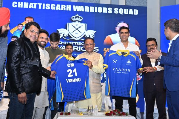 छत्तीसगढ़ वारियर्स स्क्वॉयड&rsquo; के लॉन्चिंग कार्यक्रम में शामिल हुए मुख्यमंत्री