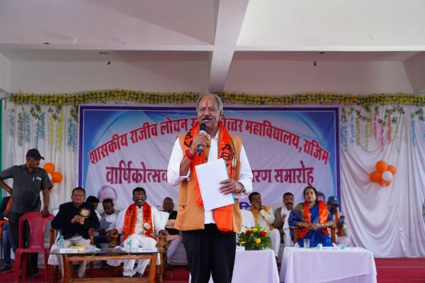 कॉलेजों में गाइडेंस एंड काउंसलिंग से विद्यार्थियों को सही विषय चुनने में मदद करें शिक्षक-  बृजमोहन अग्रवाल